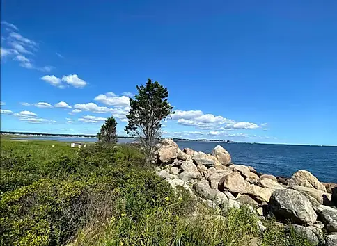 Meigs Point Nature Center